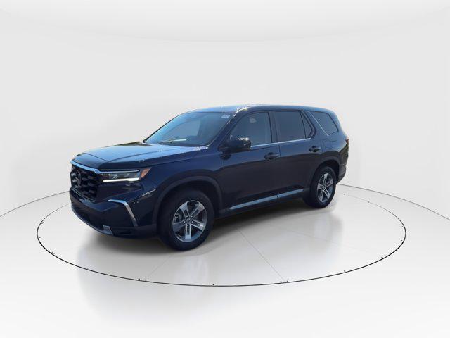 new 2025 Honda Pilot car, priced at $42,395