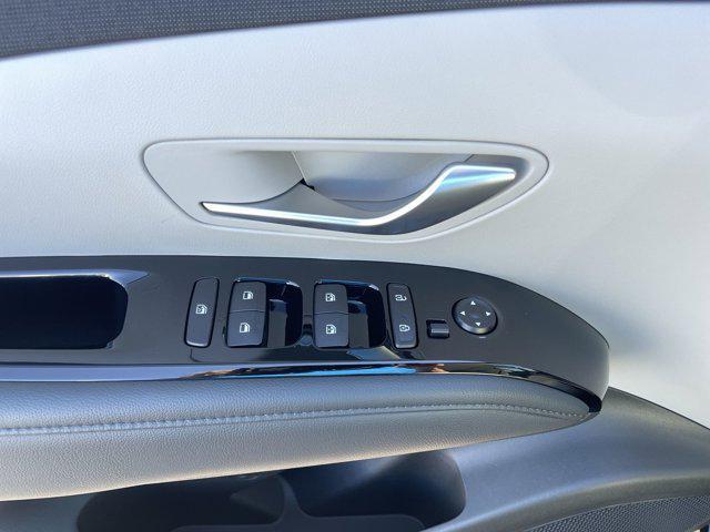 used 2024 Hyundai TUCSON Hybrid car, priced at $29,800