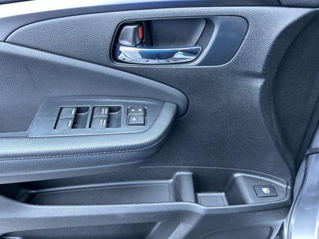 used 2022 Honda Pilot car, priced at $31,000