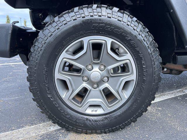 used 2014 Jeep Wrangler Unlimited car, priced at $23,297