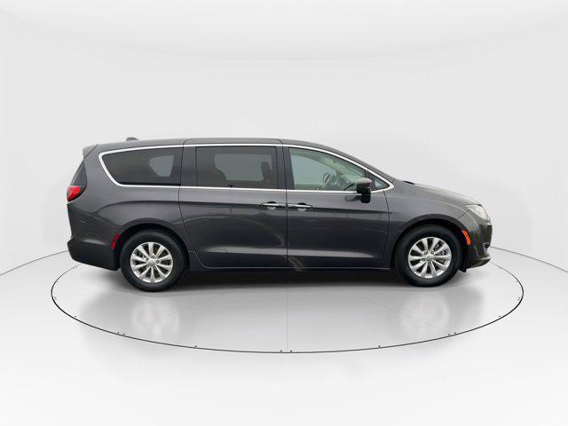 used 2019 Chrysler Pacifica car, priced at $12,800