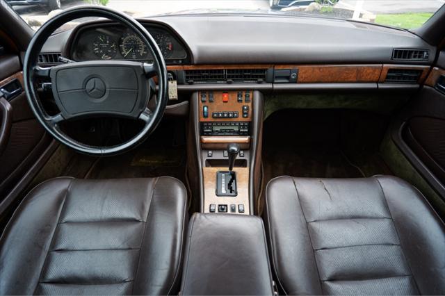 used 1988 Mercedes-Benz 560 car, priced at $8,995