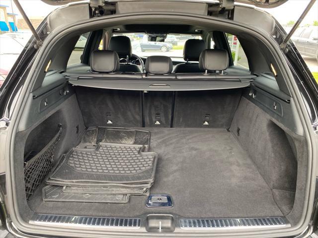 used 2020 Mercedes-Benz GLC 300 car