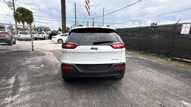 used 2018 Jeep Cherokee car, priced at $10,297