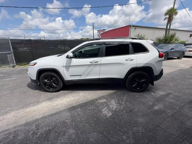 used 2018 Jeep Cherokee car, priced at $7,297