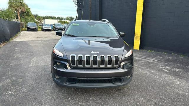 used 2018 Jeep Cherokee car, priced at $10,297