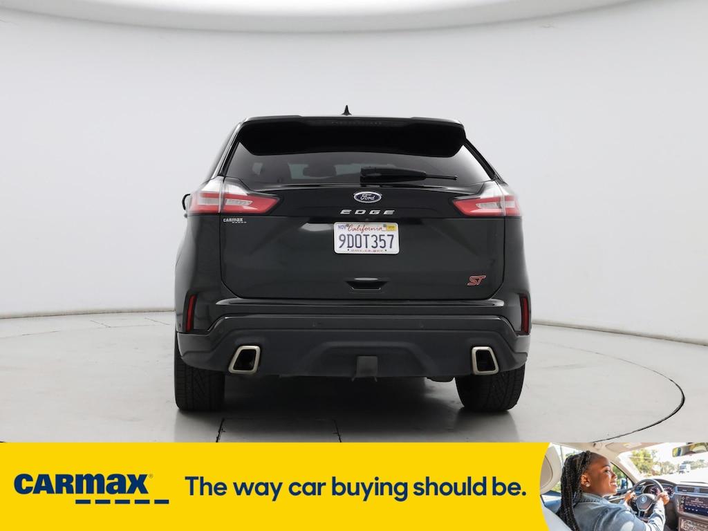 used 2022 Ford Edge car, priced at $29,998