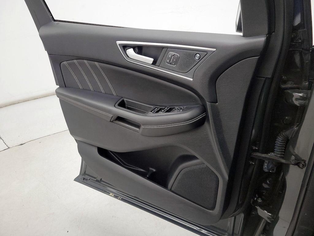 used 2022 Ford Edge car, priced at $29,998