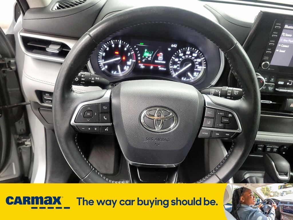 used 2020 Toyota Highlander car, priced at $32,998