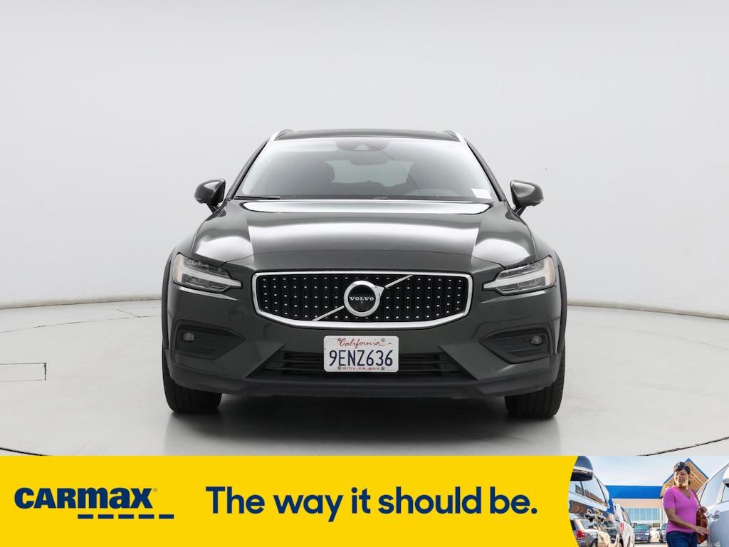 used 2021 Volvo V60 Cross Country car, priced at $30,998