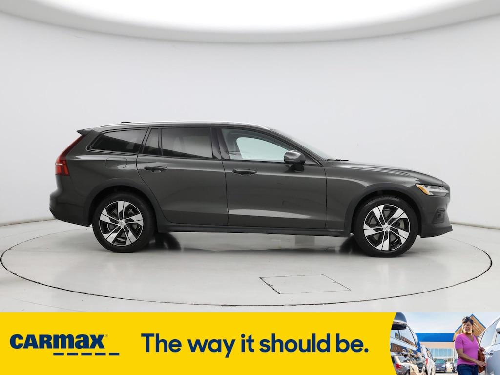 used 2021 Volvo V60 Cross Country car, priced at $30,998