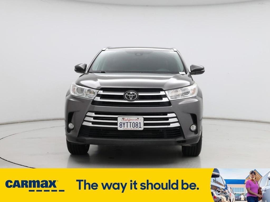 used 2018 Toyota Highlander car, priced at $27,998