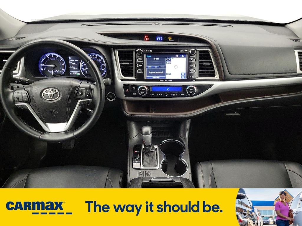 used 2018 Toyota Highlander car, priced at $27,998