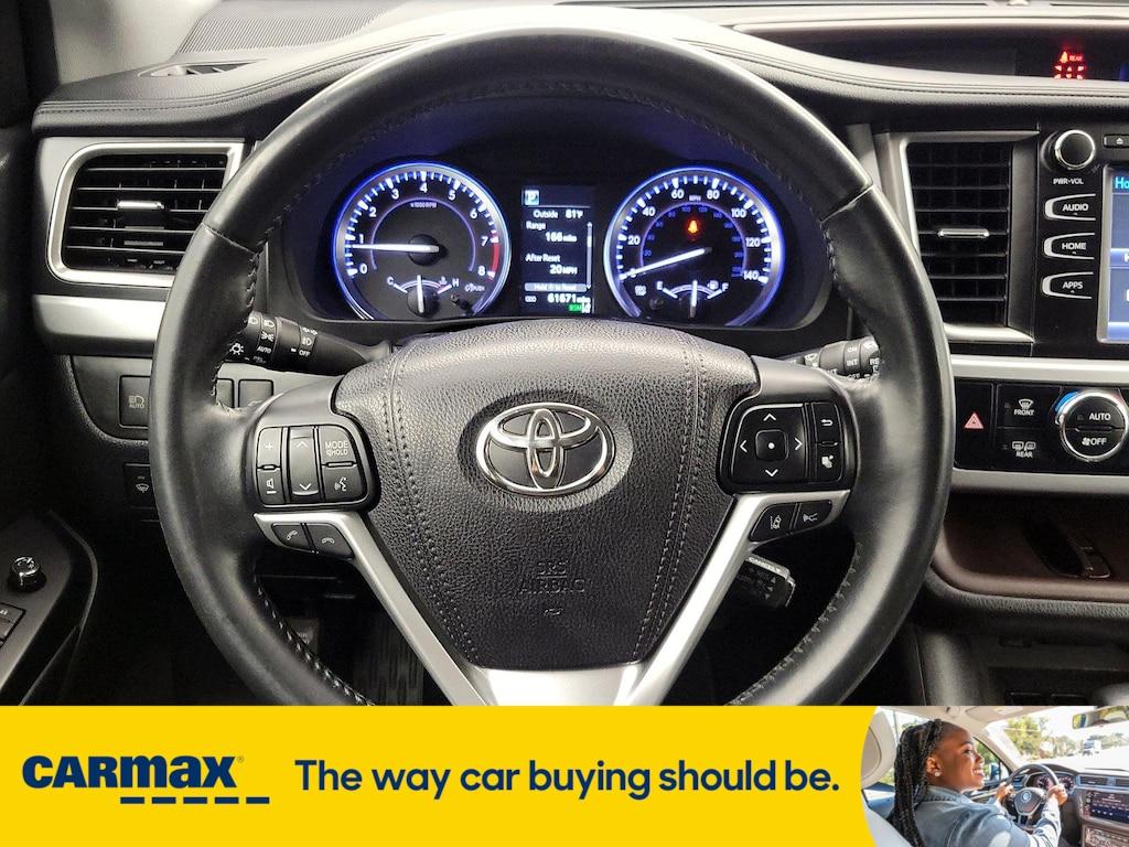 used 2018 Toyota Highlander car, priced at $27,998