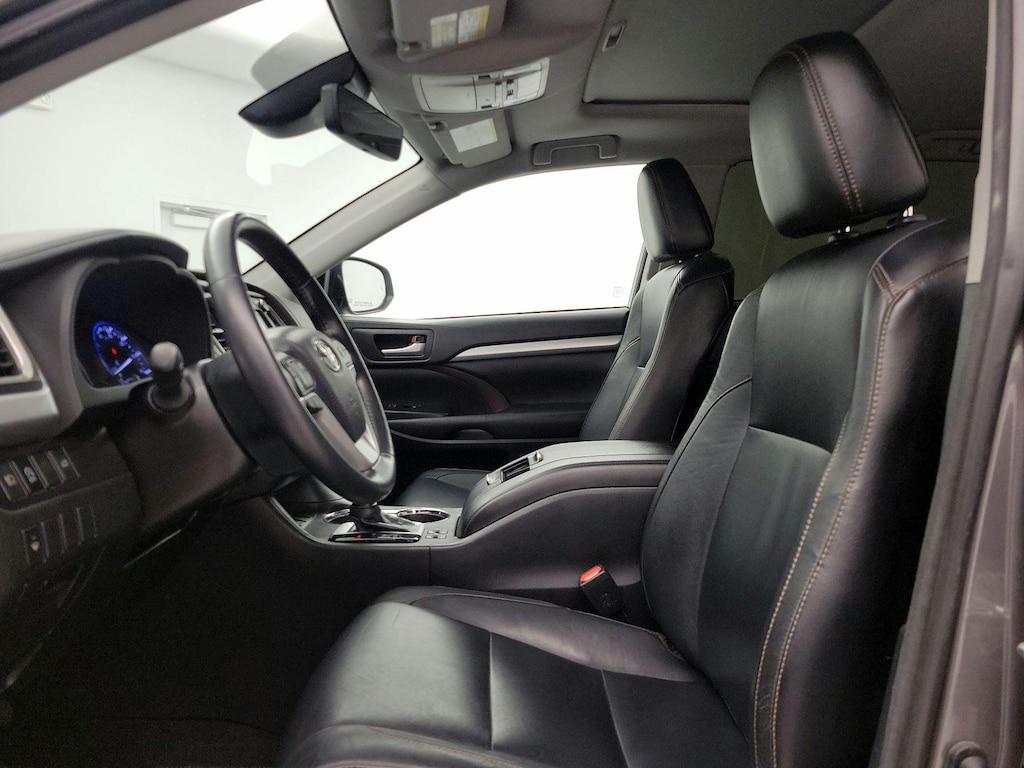 used 2018 Toyota Highlander car, priced at $27,998