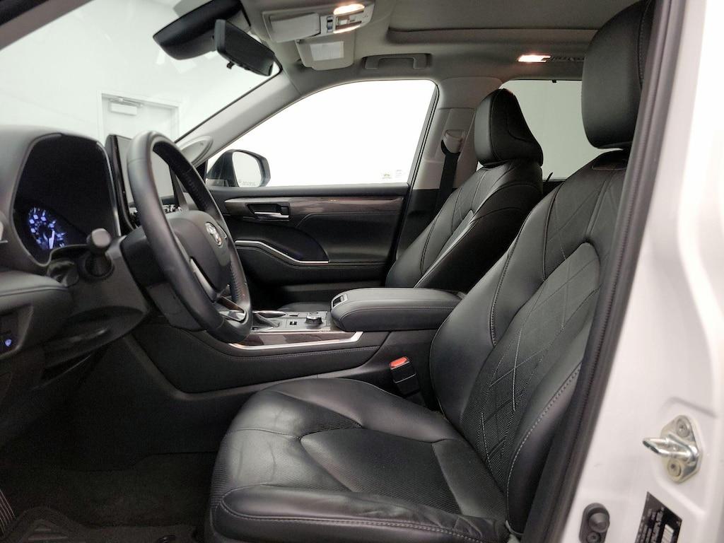 used 2020 Toyota Highlander car, priced at $37,998