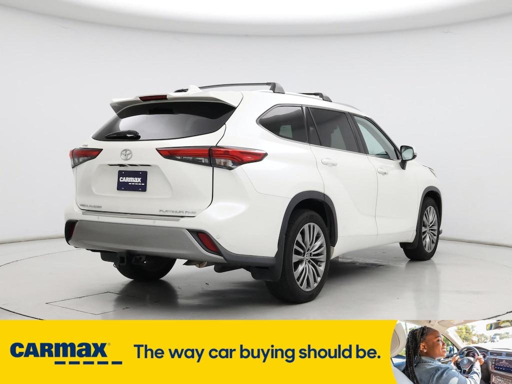 used 2020 Toyota Highlander car, priced at $37,998