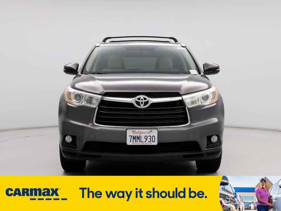 used 2015 Toyota Highlander car, priced at $22,998