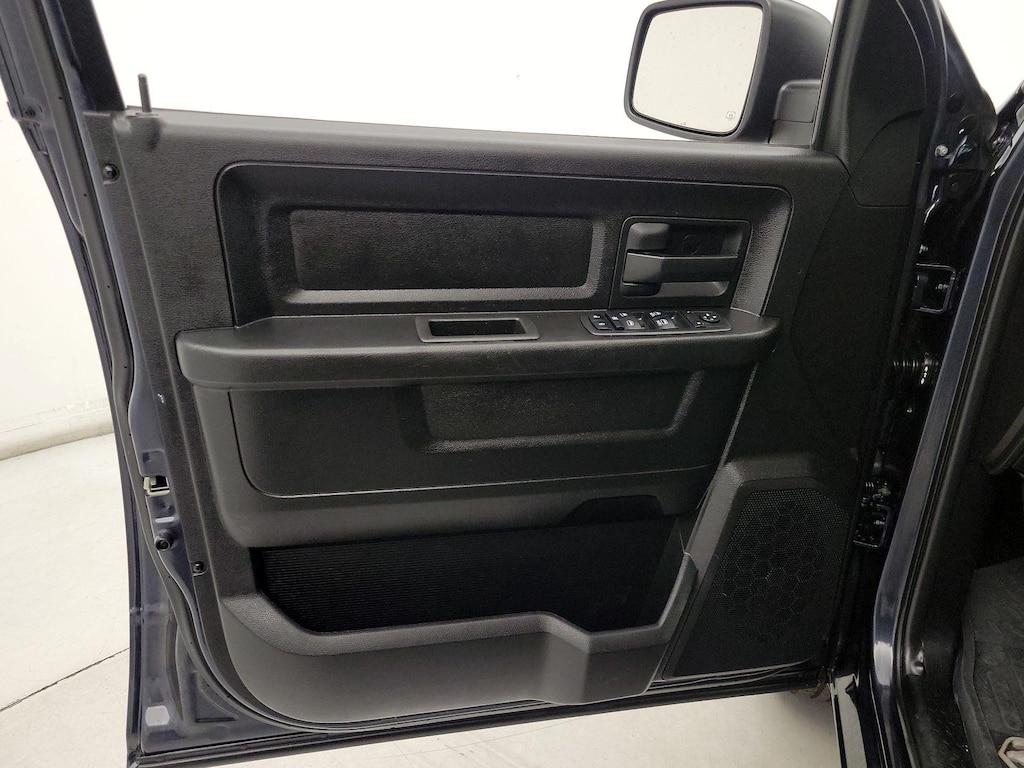 used 2019 Ram 1500 Classic car, priced at $23,998