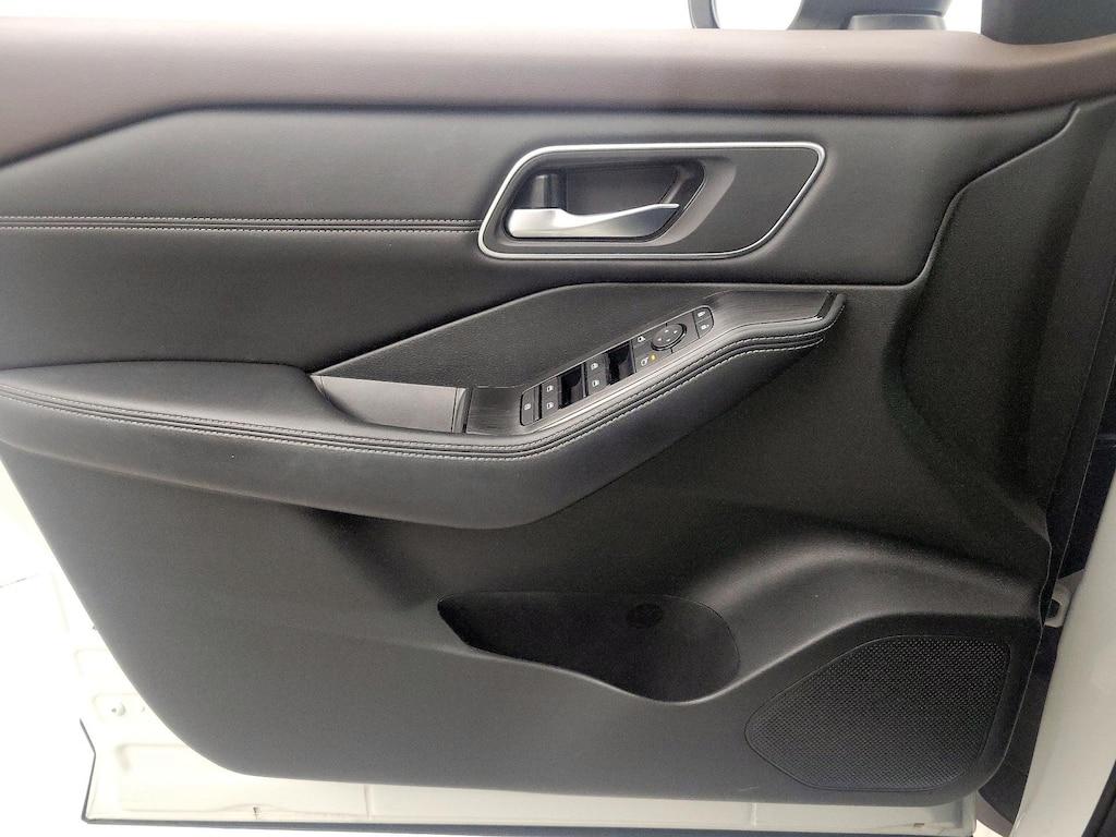 used 2021 Nissan Rogue car, priced at $24,998