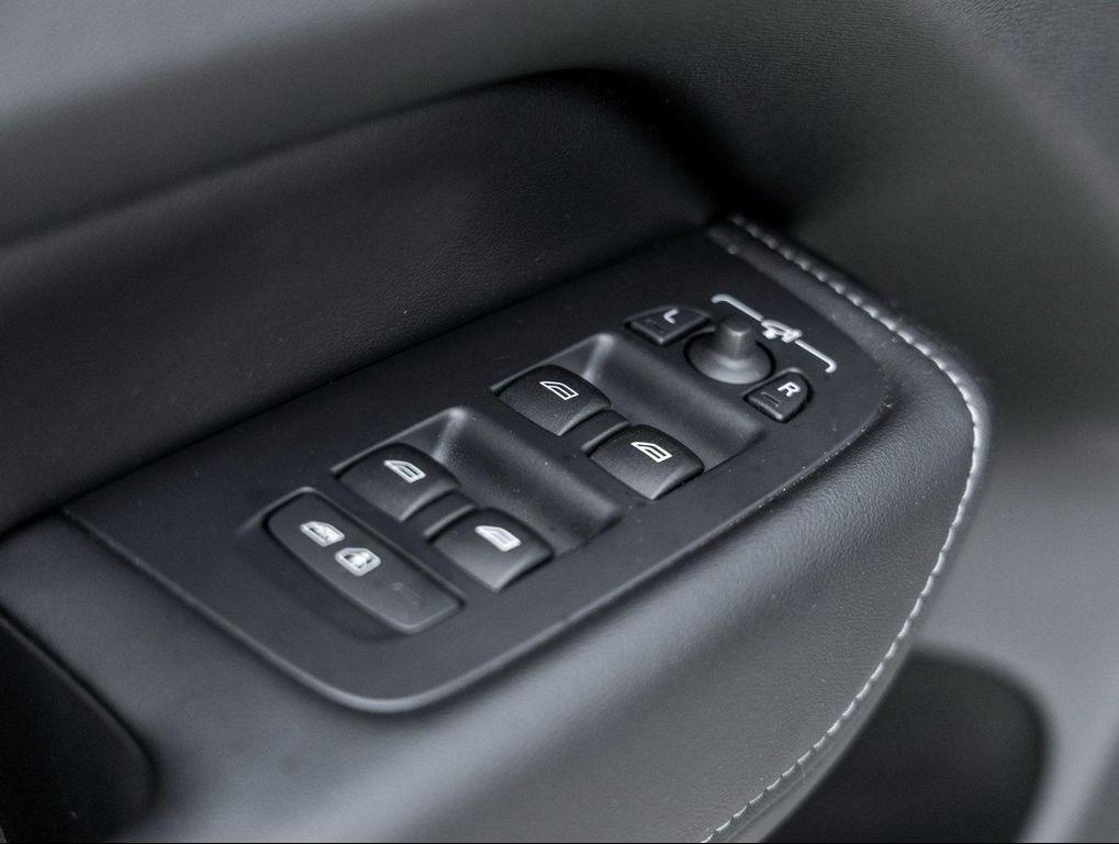 used 2023 Volvo XC60 car, priced at $37,991