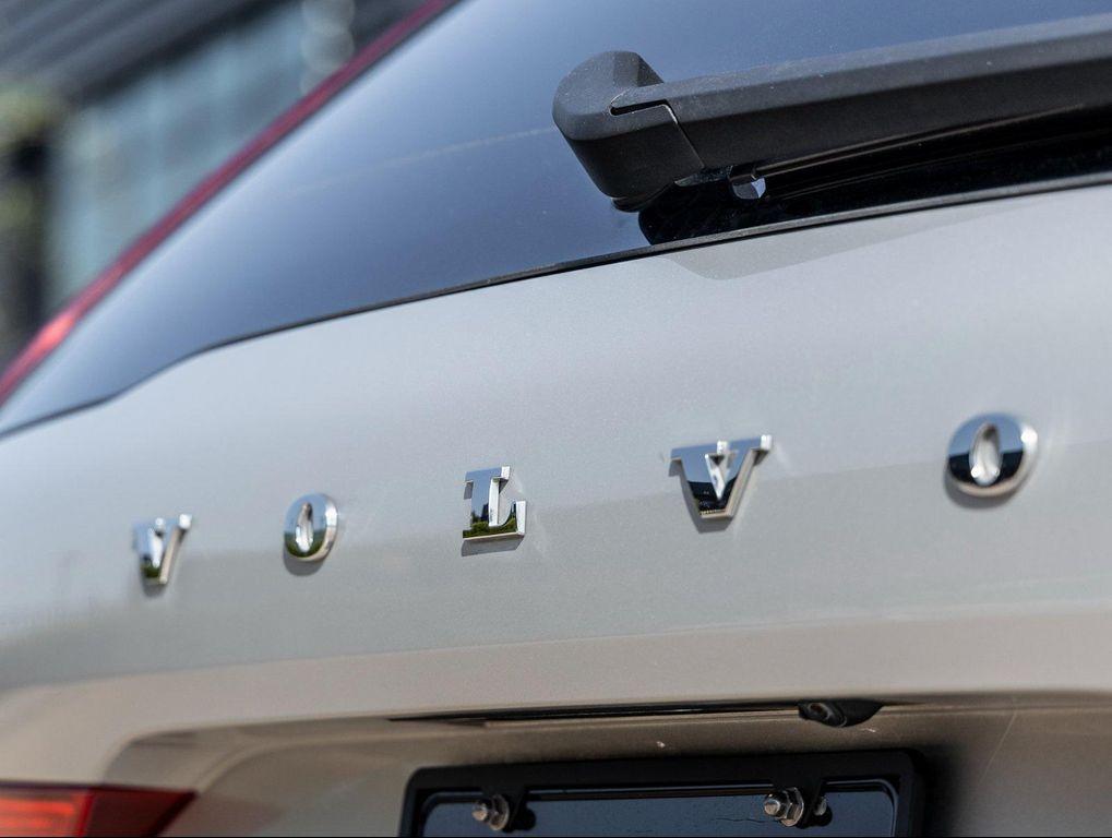 used 2023 Volvo XC60 car, priced at $37,991
