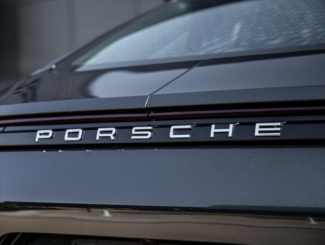 used 2019 Porsche Panamera e-Hybrid car, priced at $109,991