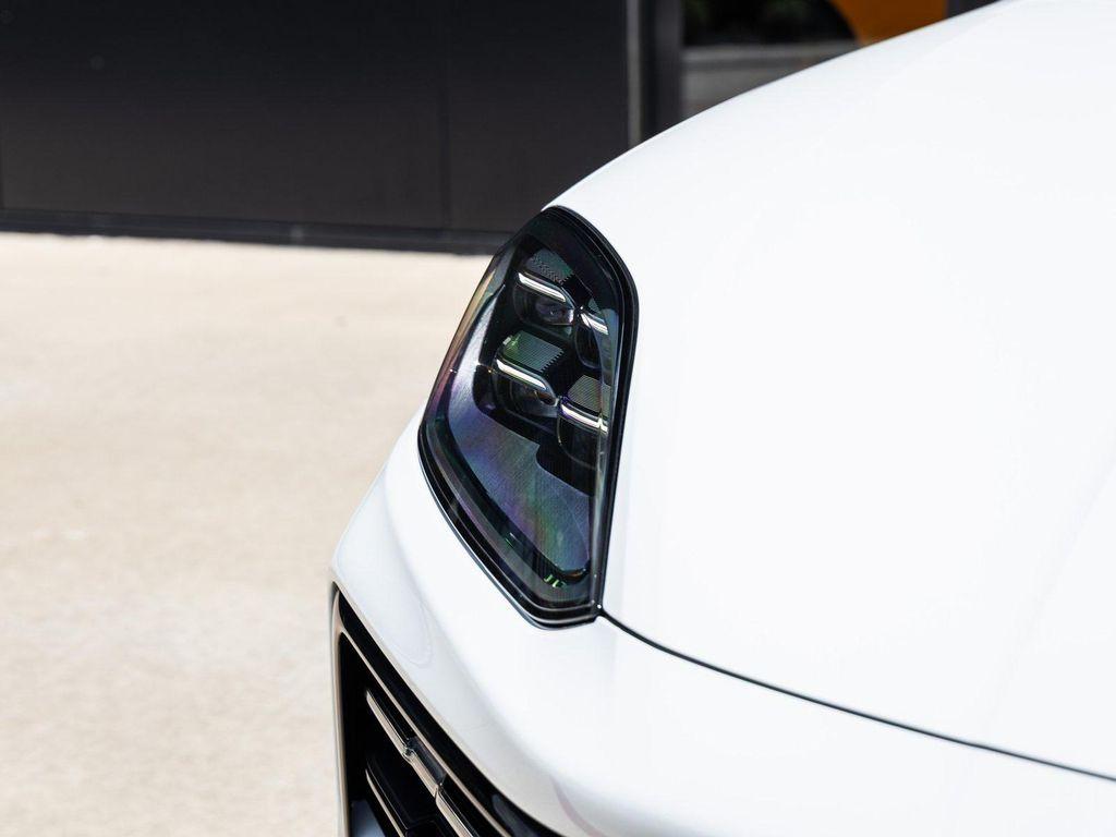 new 2025 Porsche Cayenne car, priced at $107,225