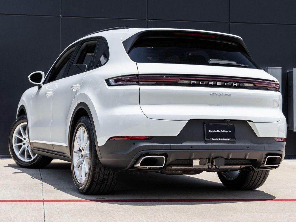new 2025 Porsche Cayenne car, priced at $107,225