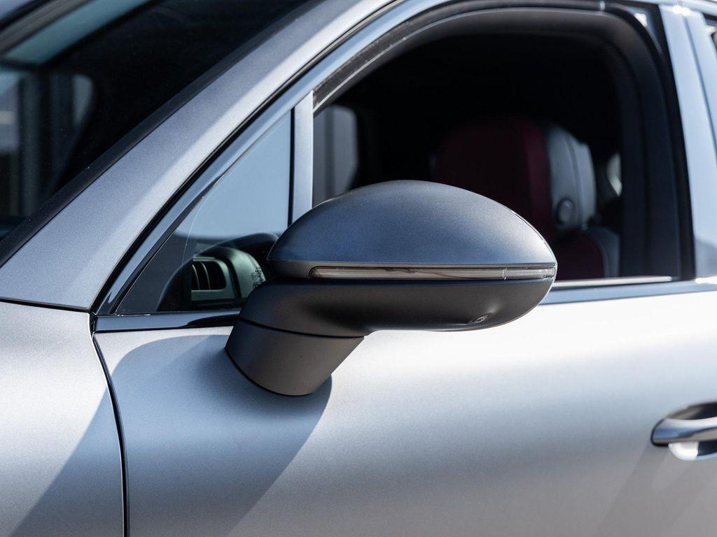 new 2025 Porsche Cayenne car, priced at $127,515