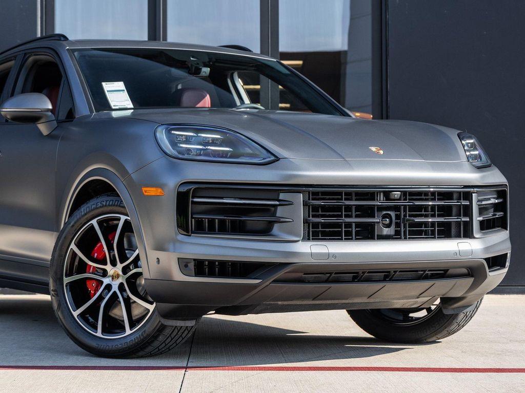 new 2025 Porsche Cayenne car, priced at $127,515