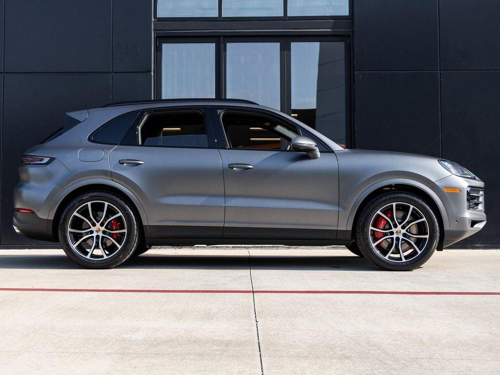 new 2025 Porsche Cayenne car, priced at $127,515