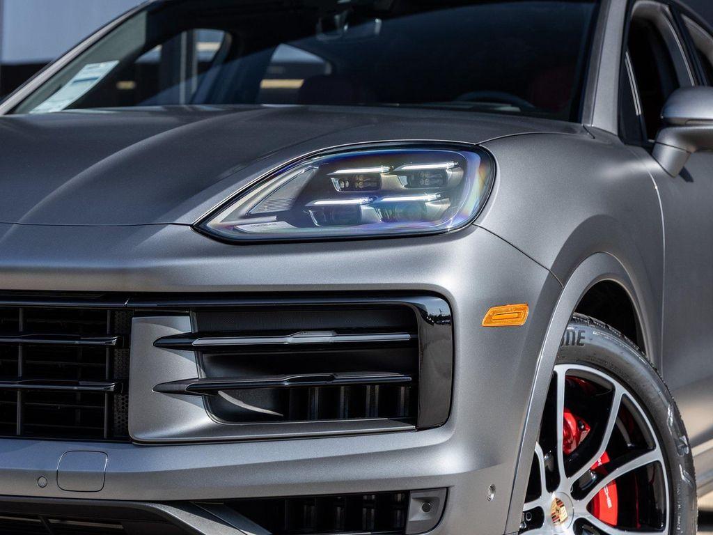 new 2025 Porsche Cayenne car, priced at $127,515