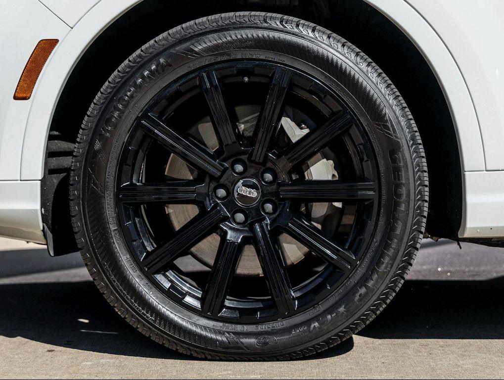 used 2018 Audi Q7 car, priced at $19,591