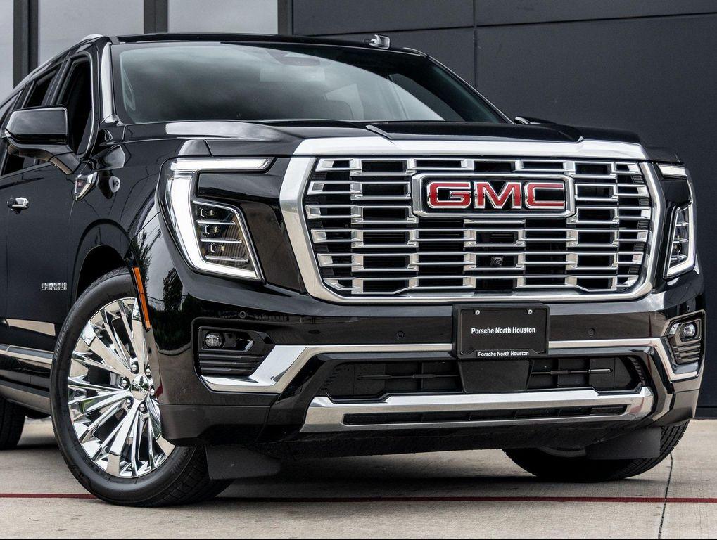 used 2025 GMC Yukon car, priced at $78,991