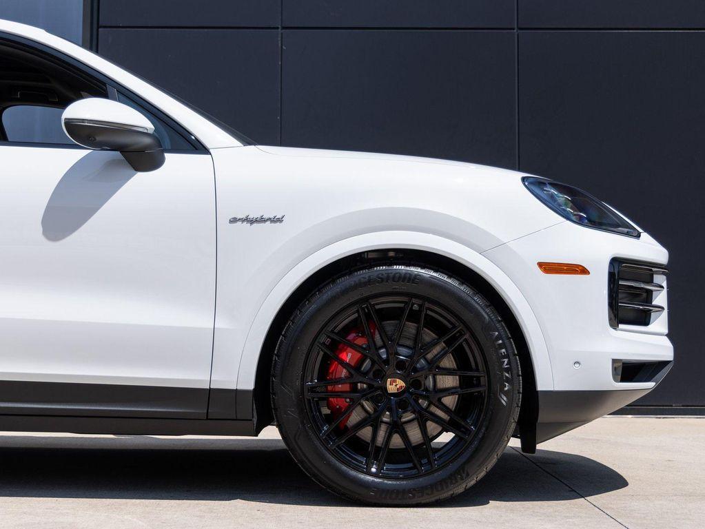 new 2026 Porsche Cayenne car, priced at $134,890