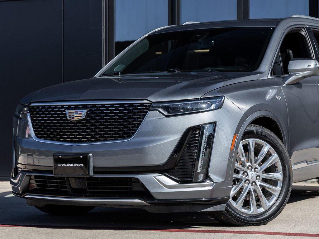 used 2021 Cadillac XT6 car, priced at $29,991