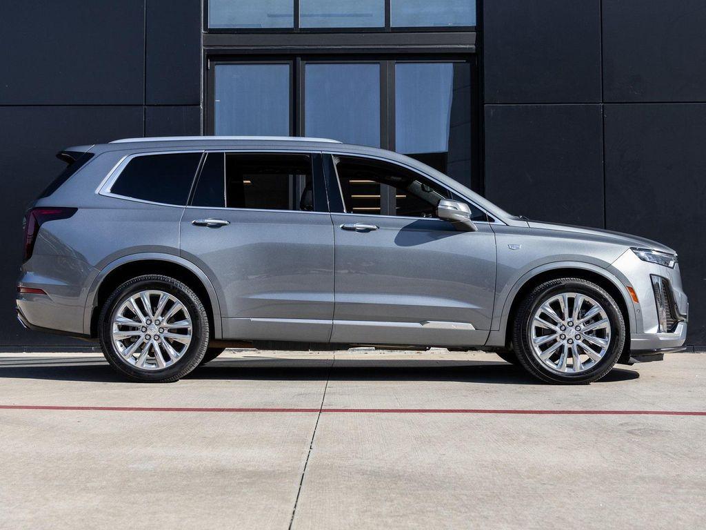 used 2021 Cadillac XT6 car, priced at $29,991