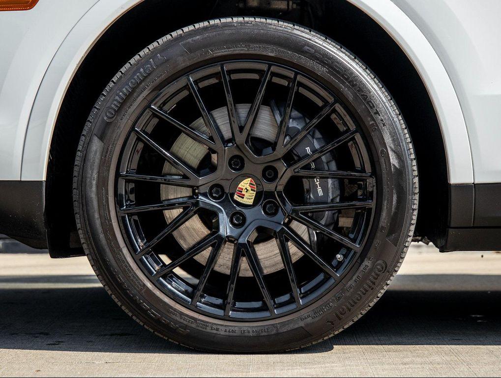 used 2022 Porsche Cayenne car, priced at $62,891