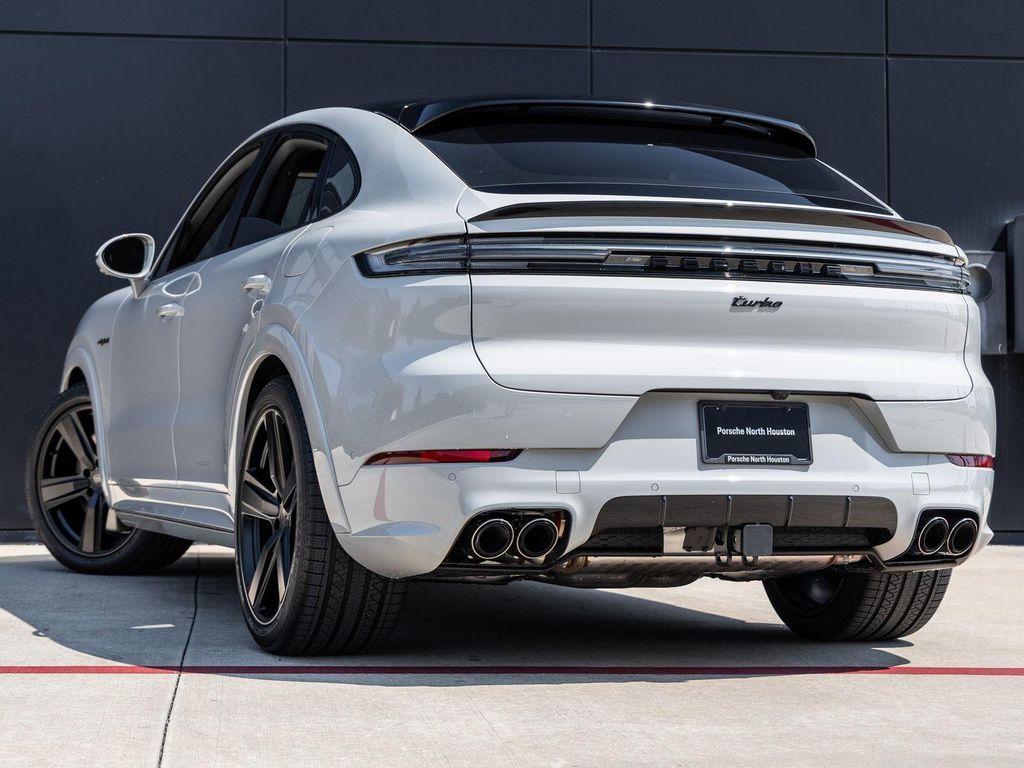 new 2025 Porsche Cayenne car, priced at $205,545