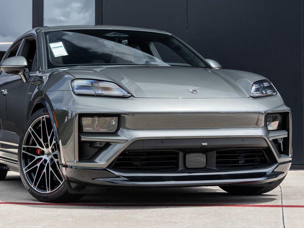 new 2025 Porsche Macan car, priced at $134,645