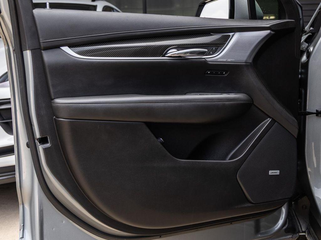 used 2023 Cadillac XT6 car, priced at $34,891