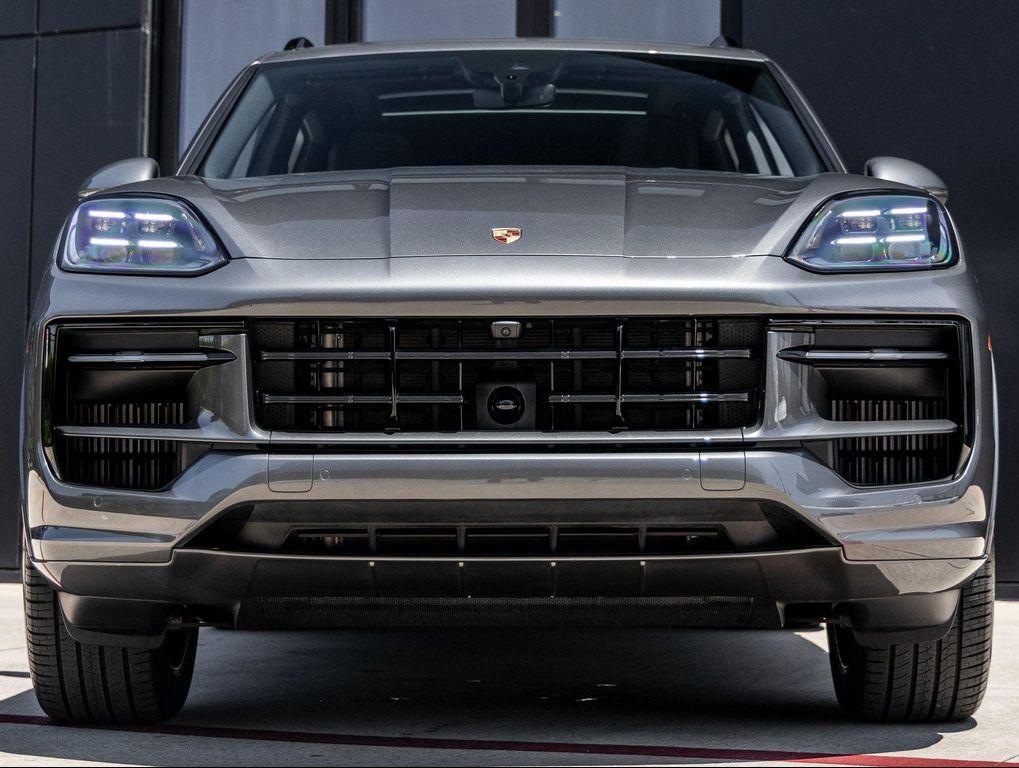 used 2025 Porsche Cayenne car, priced at $91,065