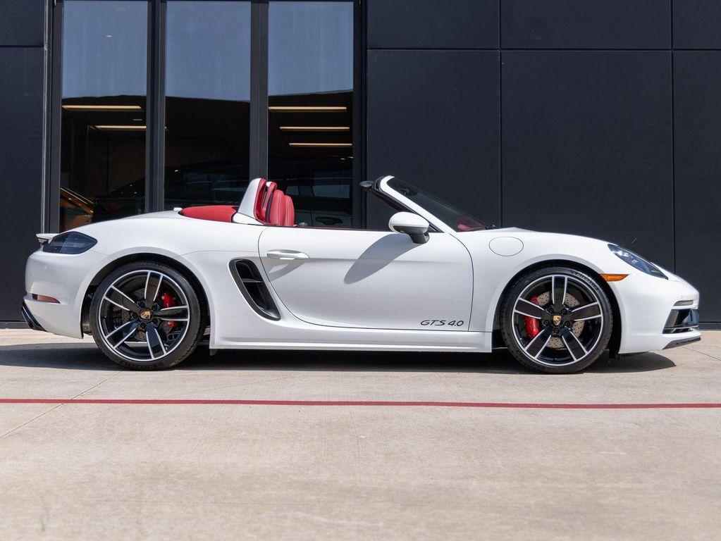 new 2025 Porsche 718 Boxster car, priced at $136,735