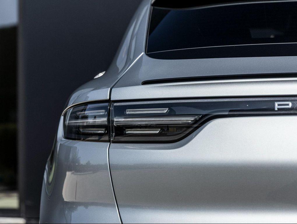 used 2021 Porsche Cayenne car, priced at $48,998