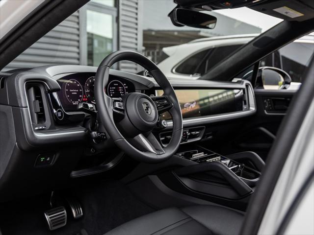 used 2025 Porsche Cayenne E-Hybrid car, priced at $187,991