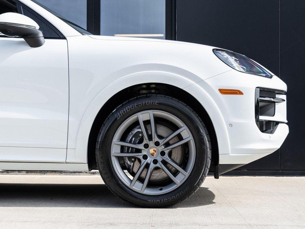 used 2025 Porsche Cayenne car, priced at $90,995