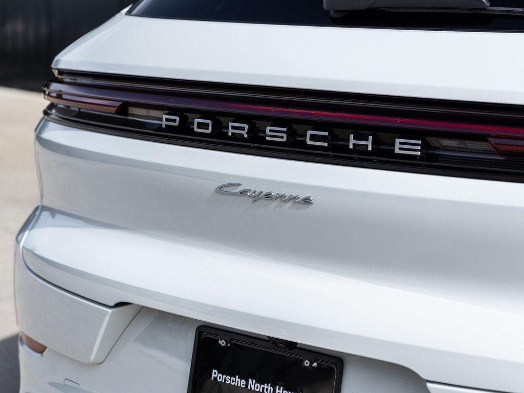 new 2025 Porsche Cayenne car, priced at $87,565
