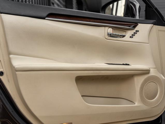 used 2015 Lexus ES 350 car, priced at $17,491