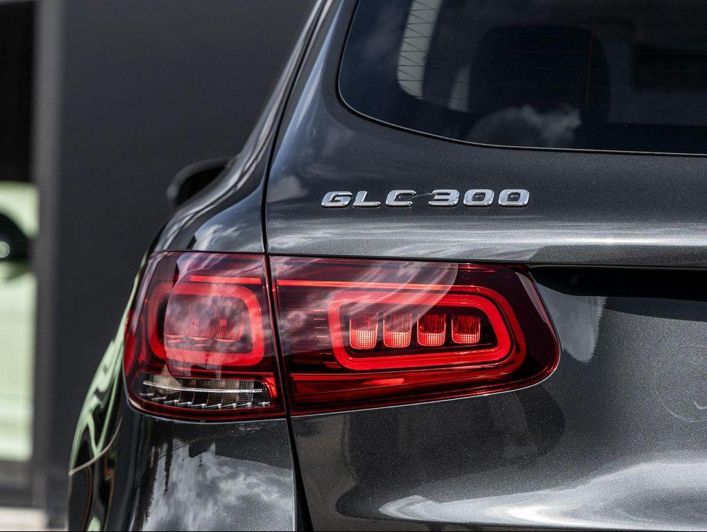 used 2022 Mercedes-Benz GLC 300 car, priced at $35,991